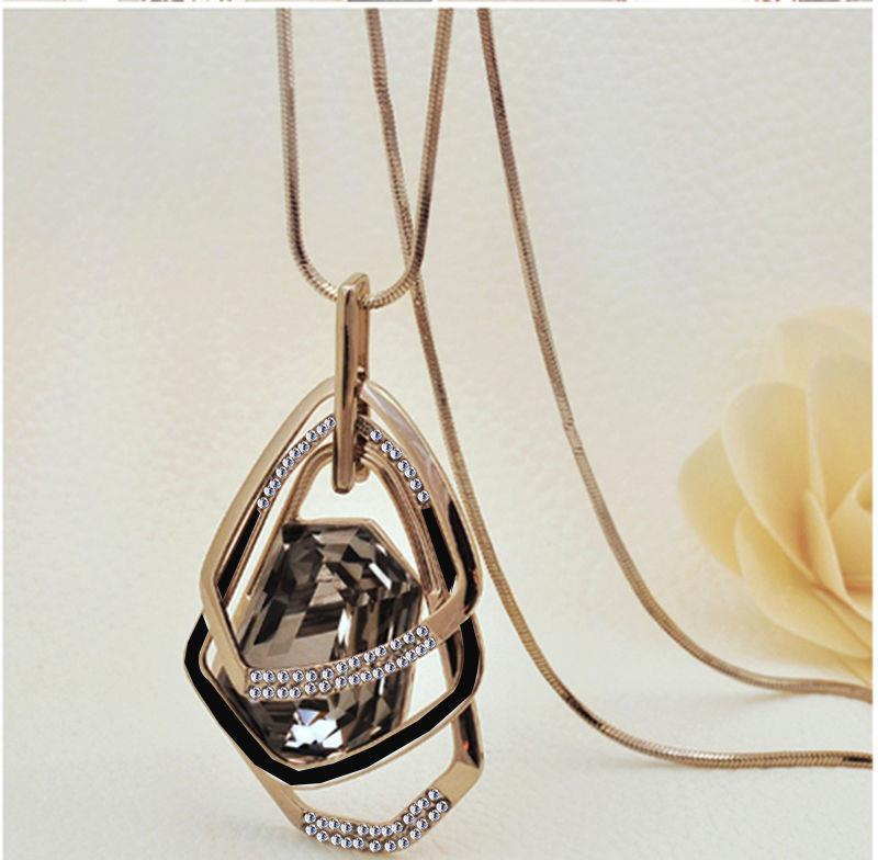 Maxi Collier